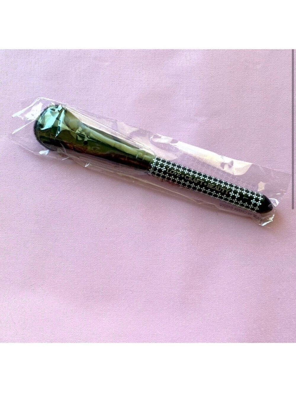NWT Love Craft Beauty #1 blush brush​